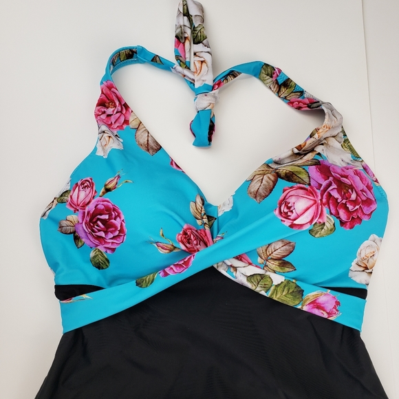 Cupshe Grace Floral Front Wrap Plunge One Piece Swimsuit size XXL - Picture 4 of 13